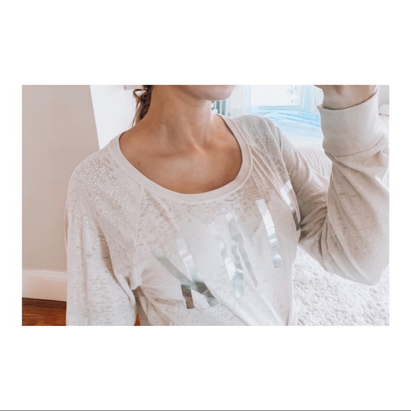 NEW VS pink gemstone top - Picture 1 of 3